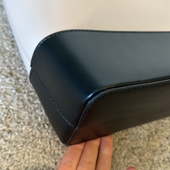 Kate Spade Tote - Picture 6 of 13